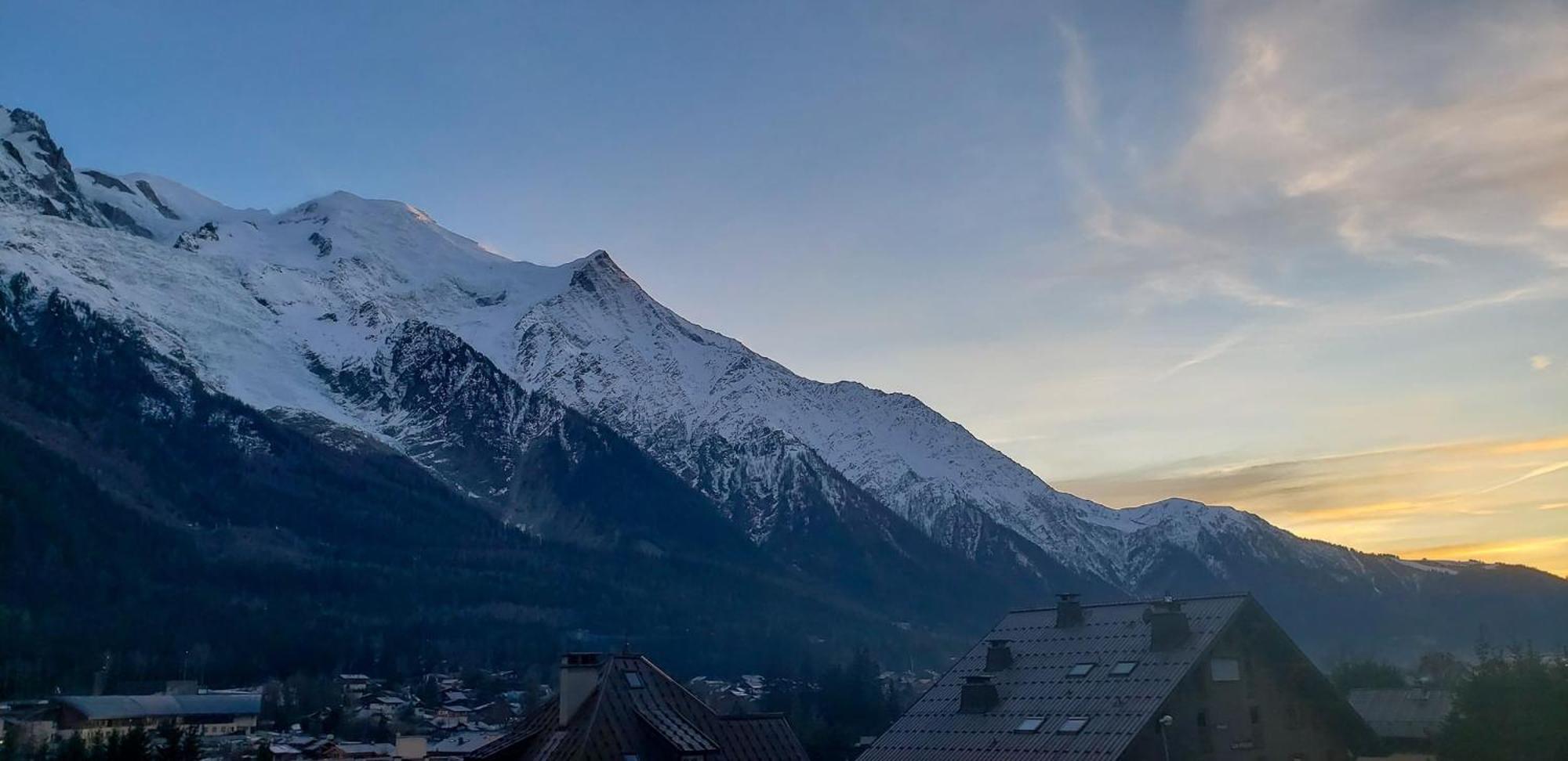 Les Pecles Mt Blanc - Chamonix Center Apartment Exterior photo