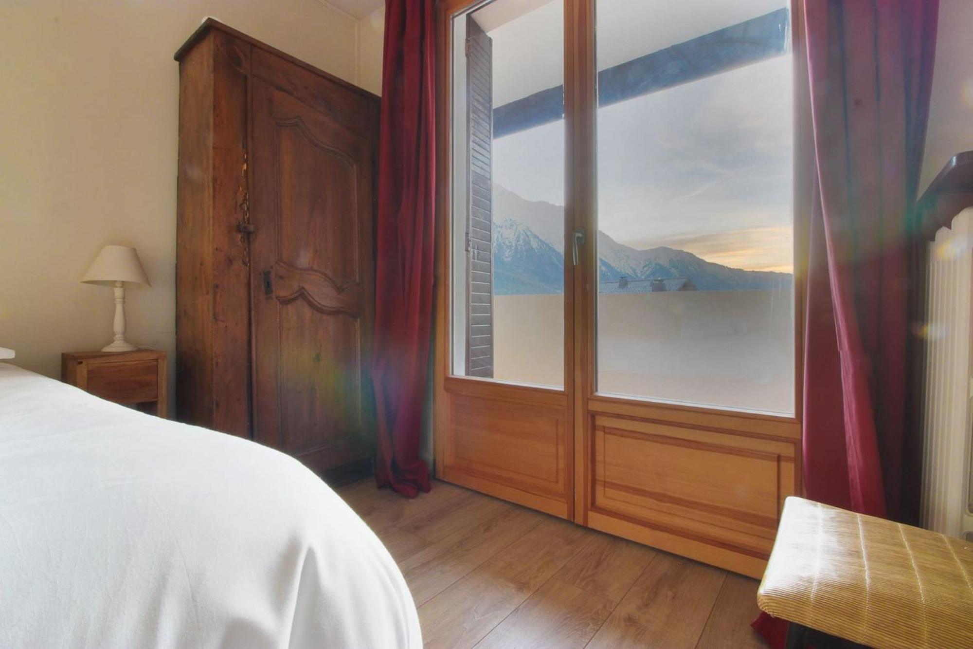 Les Pecles Mt Blanc - Chamonix Center Apartment Exterior photo