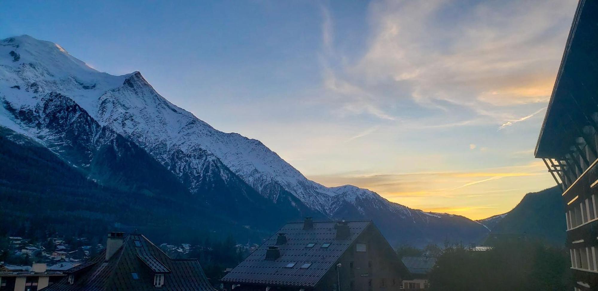 Les Pecles Mt Blanc - Chamonix Center Apartment Exterior photo